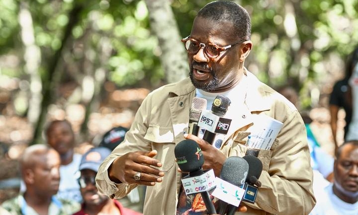 Ano Dompre sues regional minister Bono and a media company over cocoa smuggling. 30mGH¢ required