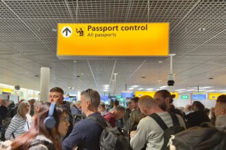 Traveling to Spain? The new EU system means long queues at the airport and you miss your flight.