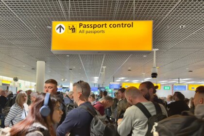 Traveling to Spain? The new EU system means long queues at the airport and you miss your flight.