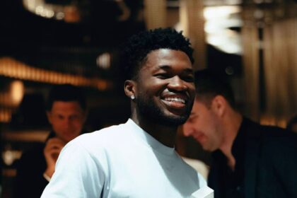 Christopher Bonsu Barr wins Staff of the Year Award for Al Qadisia's debut season