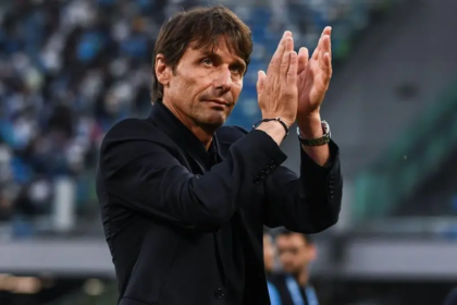 Conte leaves Napoli a year after winning Serie A