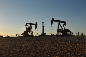 Crude oil falls as traders hope for progress in US-Iran talks