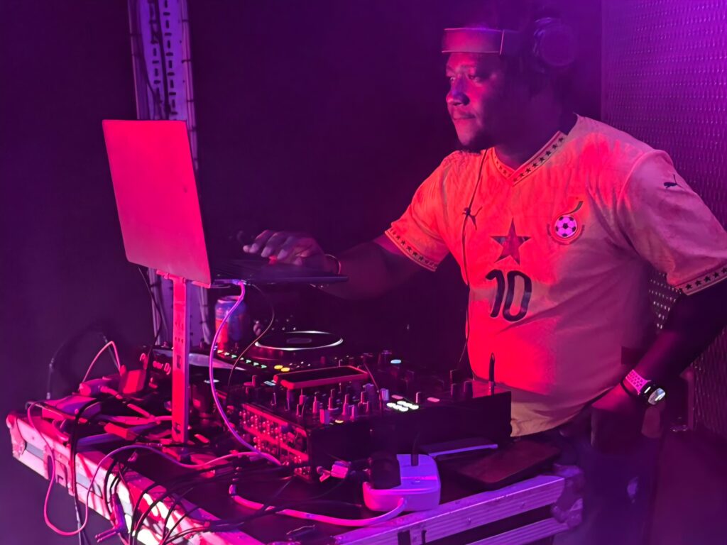 DJ Bridash powers up EL and locks down London with an electrifying performance