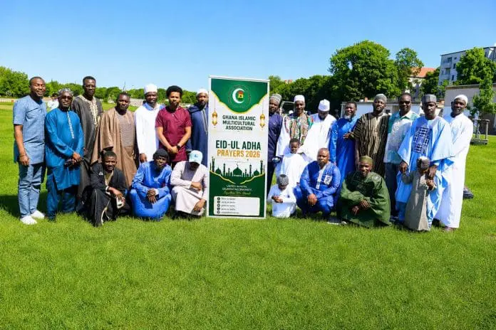 Gima EV Berlin offers Eid al-Adha prayers at Tempelhofer Feld