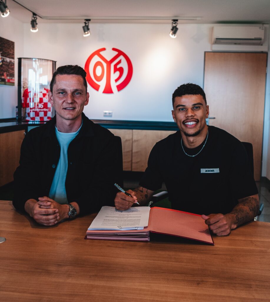 Ghanaian forward Ransford Königsdorfer joins Bundesliga side Mainz from Hamburg