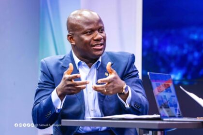 Ghanaians lose government in South Africa; minority blames delayed evacuation