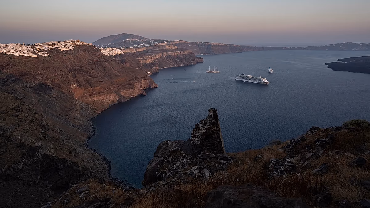 Greece unveils framework to curb overtourism, increase investment and protect special regions