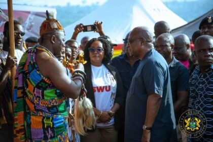 Mahama cuts lawns for Asesewa's 24-hour economic market
