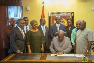 Mr Mahama agrees to new legal education bill