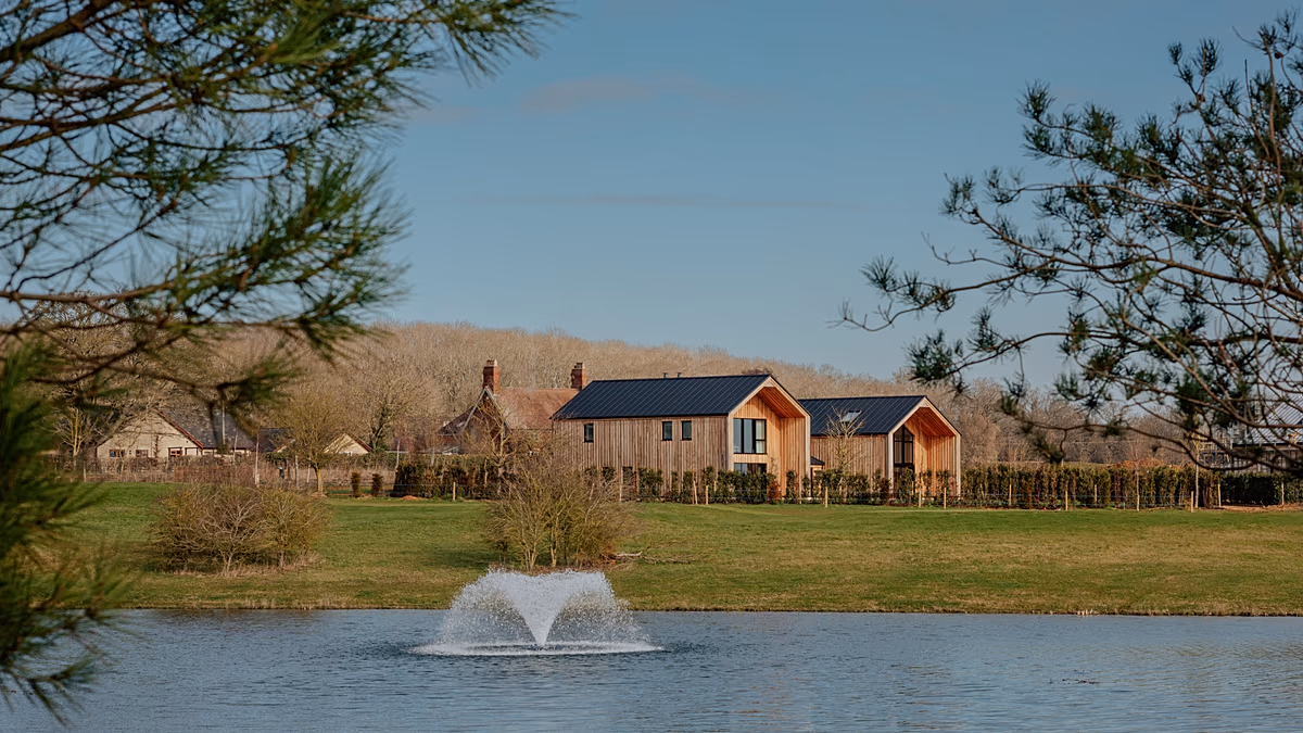Nobu trades the city skyline for a country getaway to live in a luxurious retreat in the English countryside.