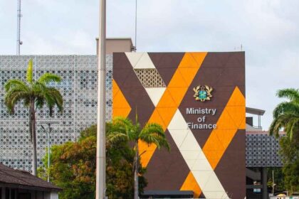 Office for Value for Money to scrutinize all major public contracts, not just single procurements - Treasury