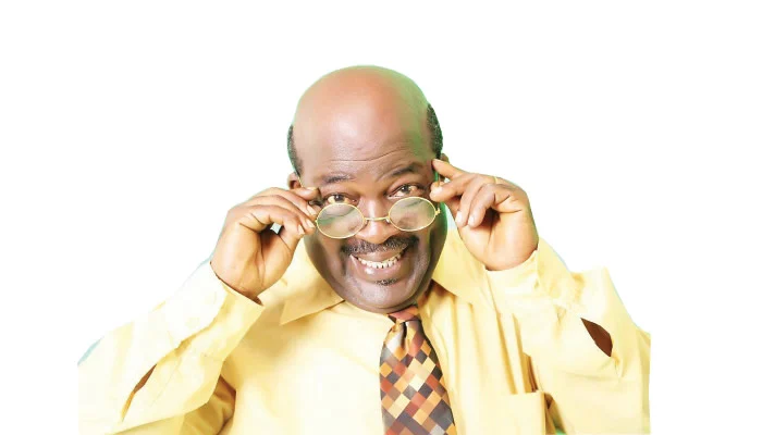 Papa Ajasco breaks down in tears due to legal traps and life in poverty