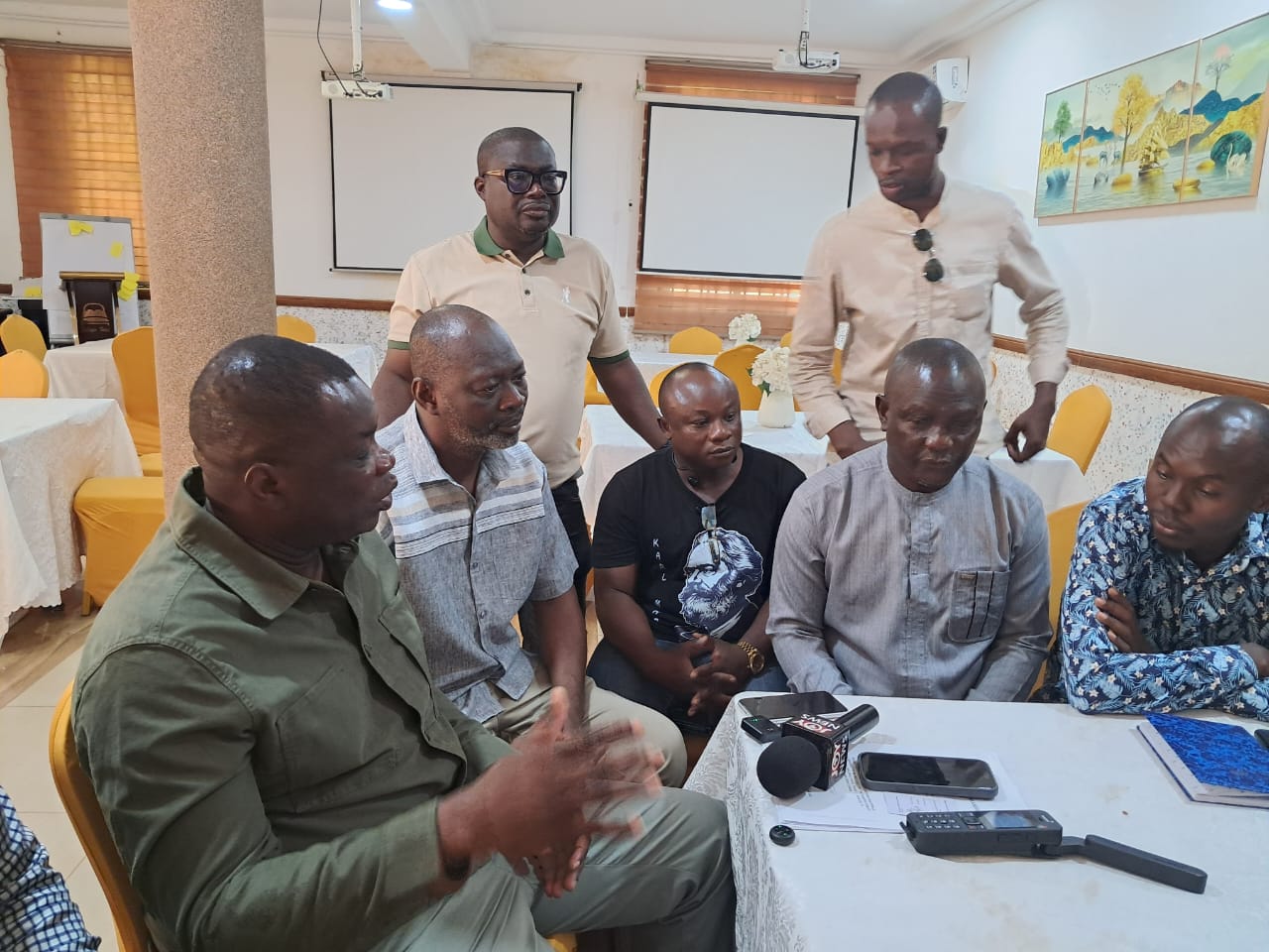 Roads Minister threatens to cancel Saura-Wa expressway contract due to delays
