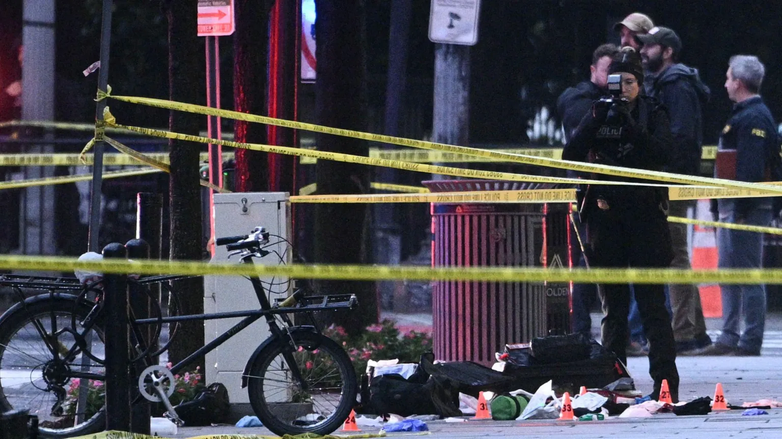 The White House gunman had previous run-ins with the Secret Service, court documents reveal.