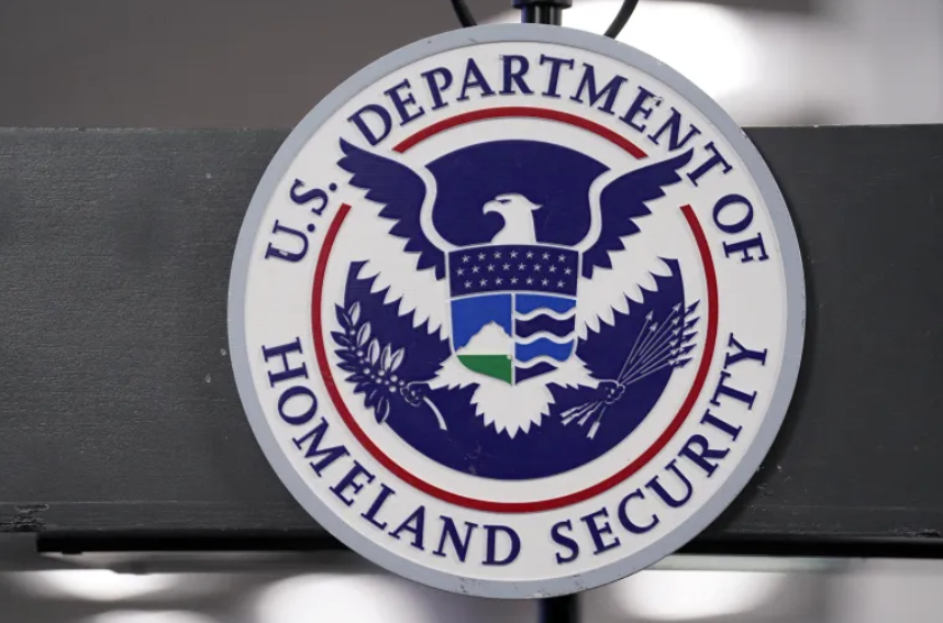 US says temporary visa holders should leave the country to apply for green cards