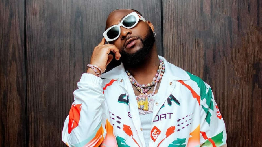 “Why doesn’t daddy hustle?” – Davido slams T-Dot for calling him daddy’s son