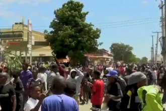 Two people shot dead in Kenyan protests against US plans for Ebola quarantine center