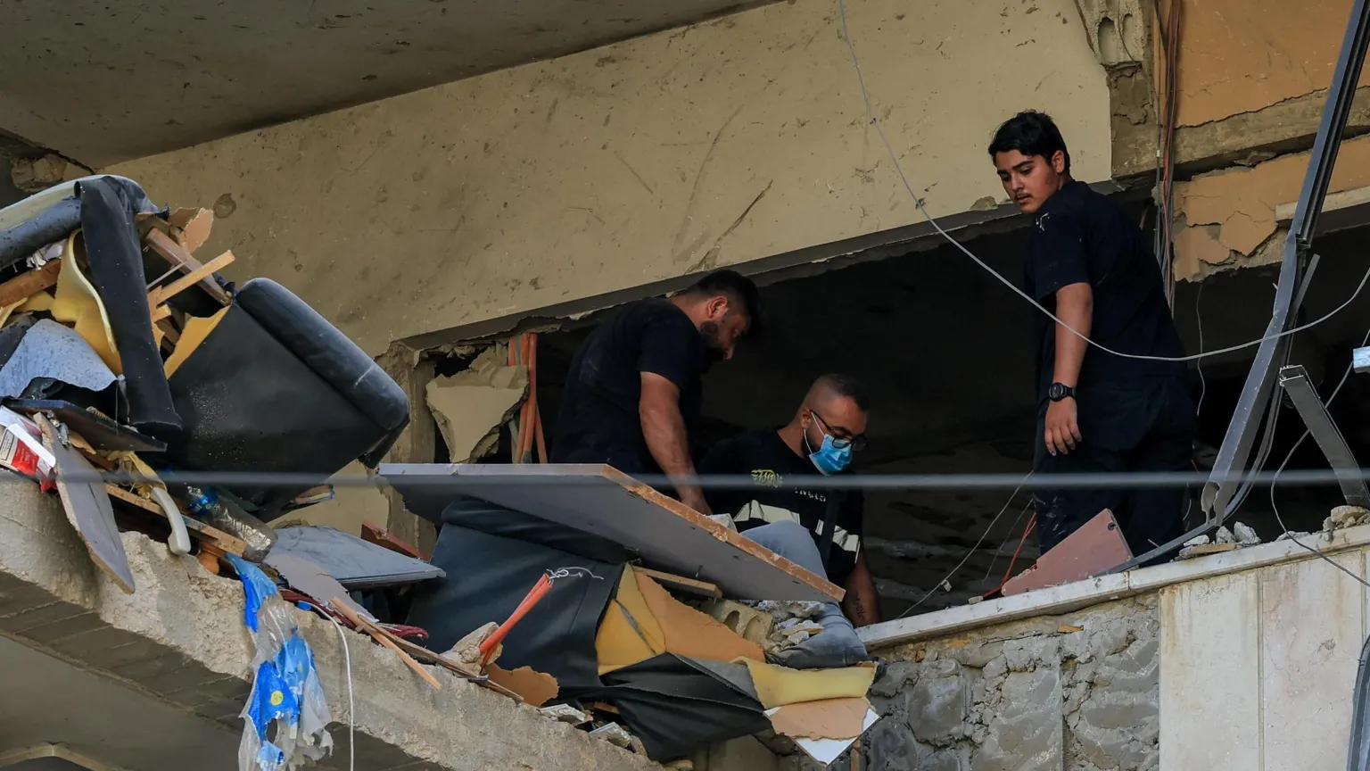 Days after US-brokered ceasefire, Israel attacks Beirut suburbs