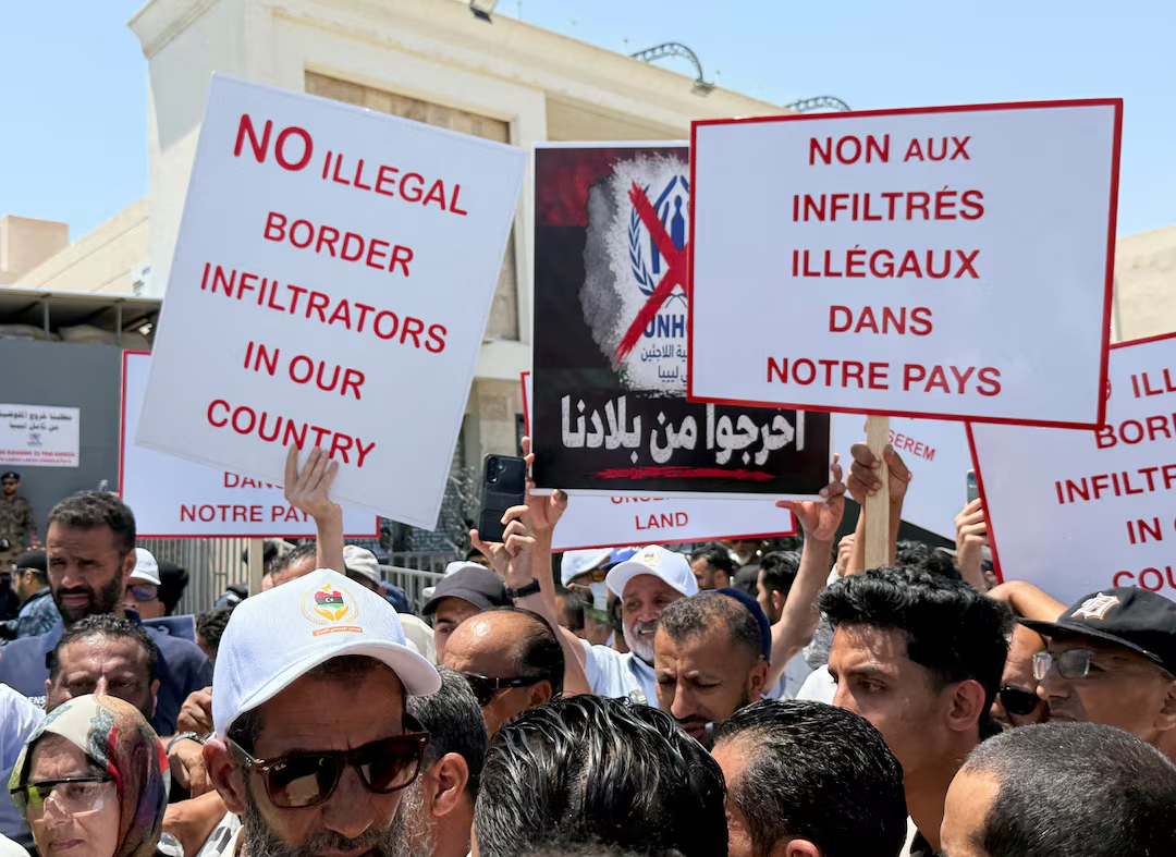 Libyans blockade UN refugee office in protest against migrants