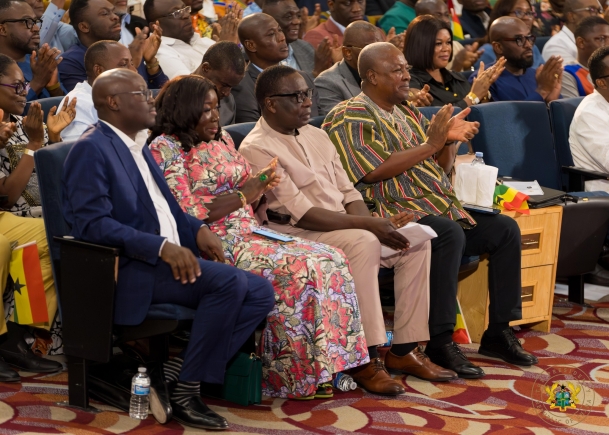Mahama backs reforms to allow dual citizens to become MPs and ministers