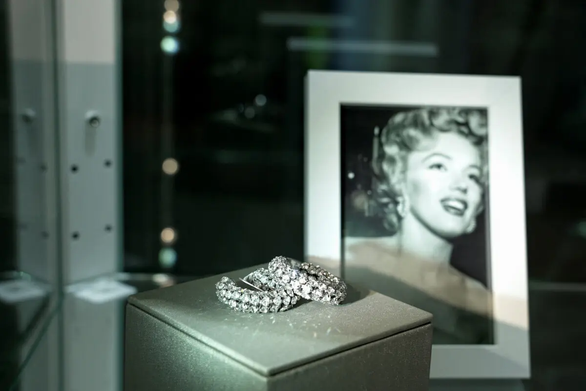 Marilyn Monroe's make-up and gowns to be auctioned to commemorate 100th birthday