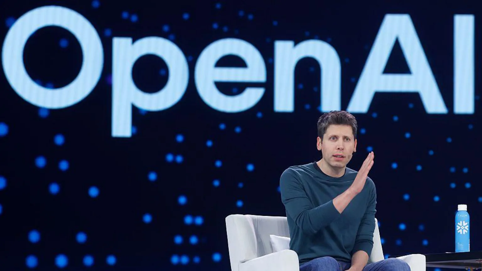 OpenAI plans to go public, investment competition with Anthropic intensifies