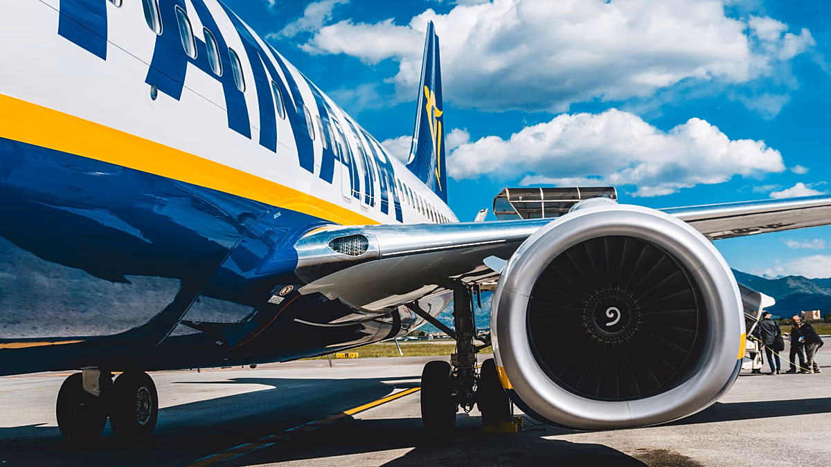 Regulator investigates Ryanair over controversial family seat fees