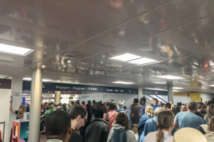150 passengers watched Ryanair plane depart without them after airport chaos