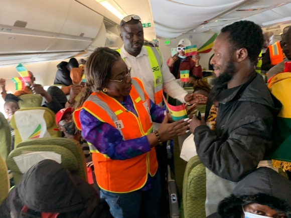 Last batch of 342 Ghanaian evacuees fleeing xenophobic attacks in South Africa back home in Ghana