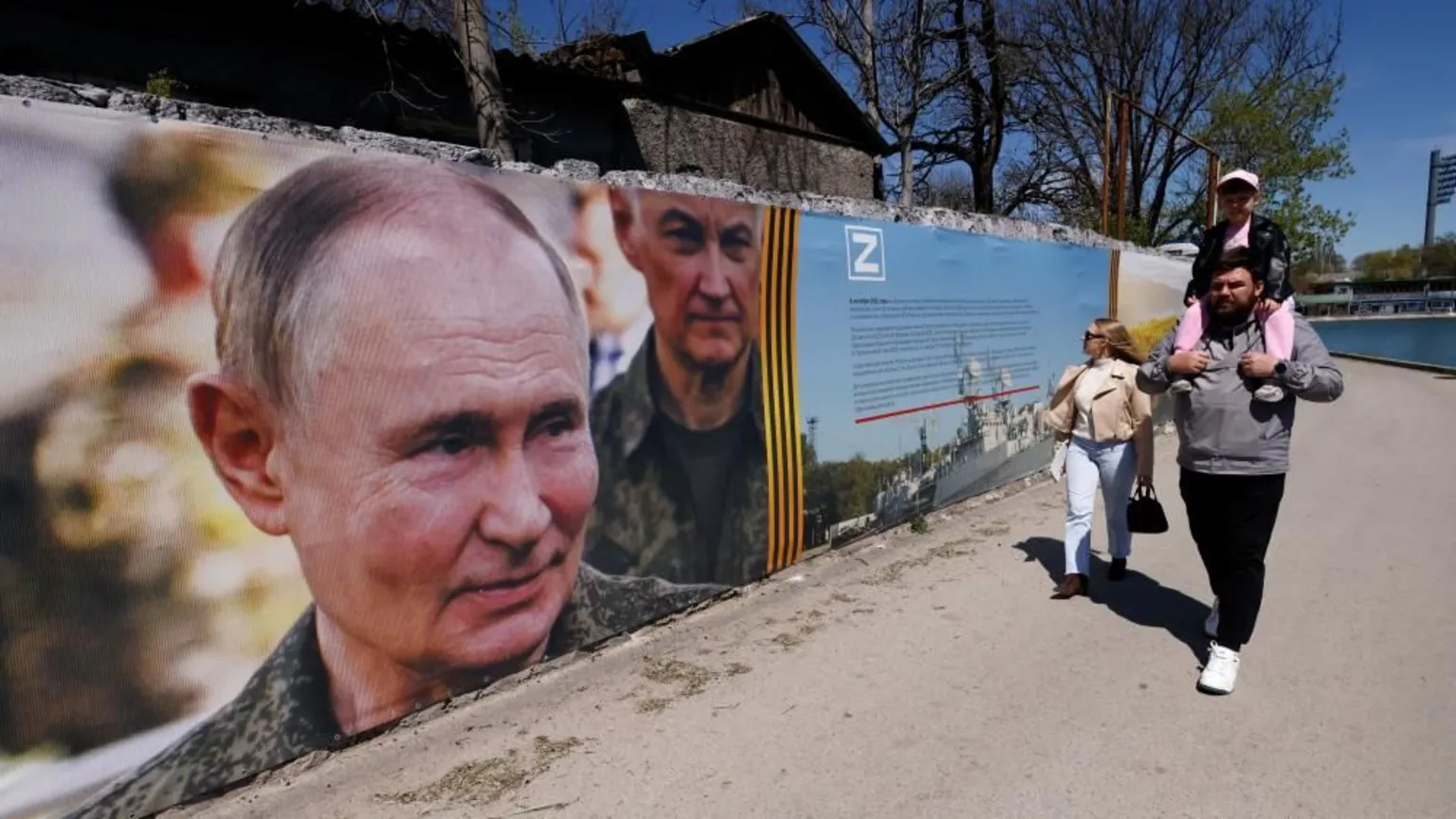 Ukraine suspected of killing four people in occupied Crimea