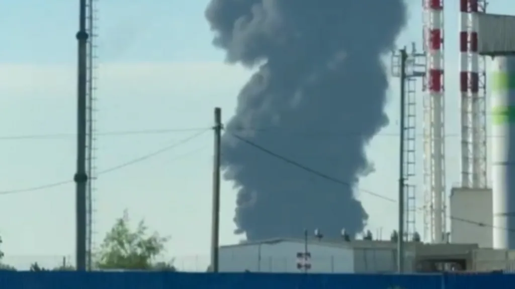 Ukrainian drone targets St. Petersburg in Russia's 'unprecedented' attack